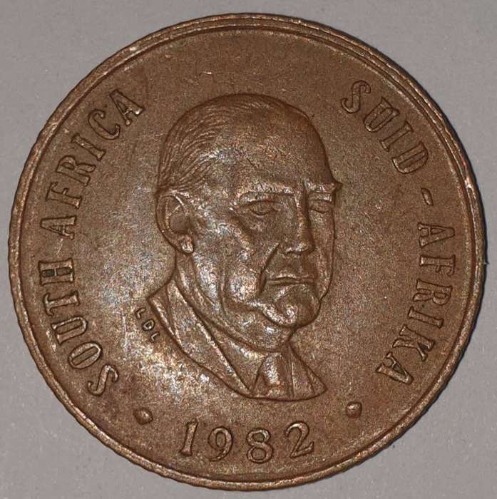 1982 - 2 CENT COIN (TWO CENT COIN) - RSA - BRONZE - KM#83 - BILINGUAL LEGEND - WILDEBEEST